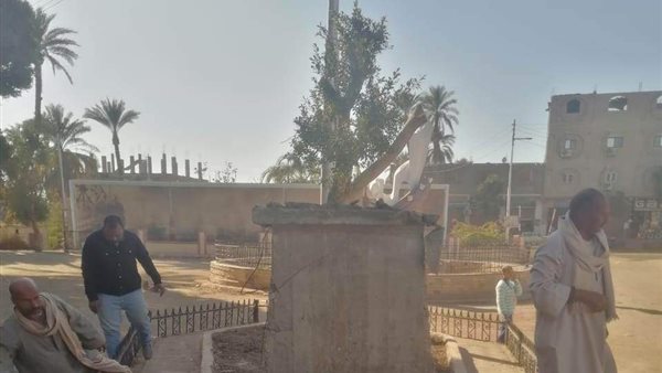 إزالة تمثال حورس