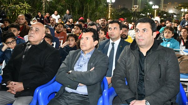 وزير الرياضة أثناء