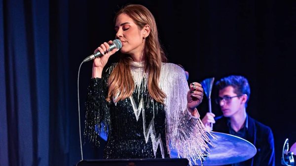 المطربة بانه