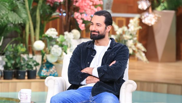 الفنان أحمد حاتم