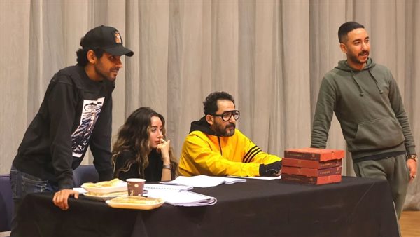 أبطال مسرحية ميمو