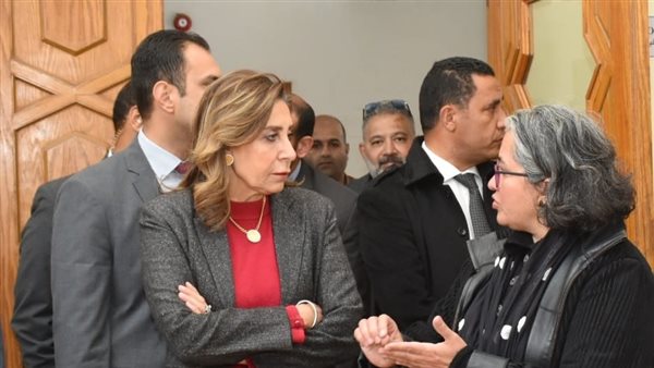 وزيرة الثقافة