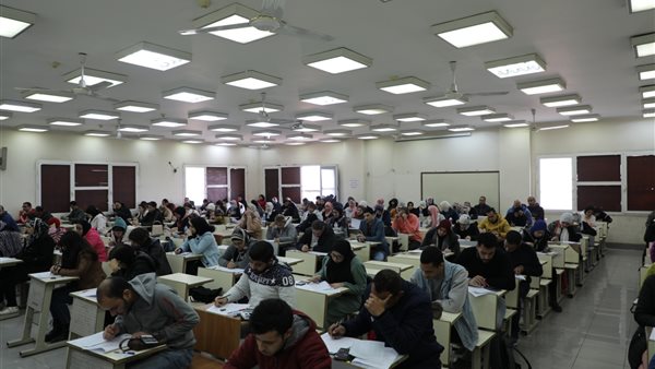 طلاب جامعة القاهرة