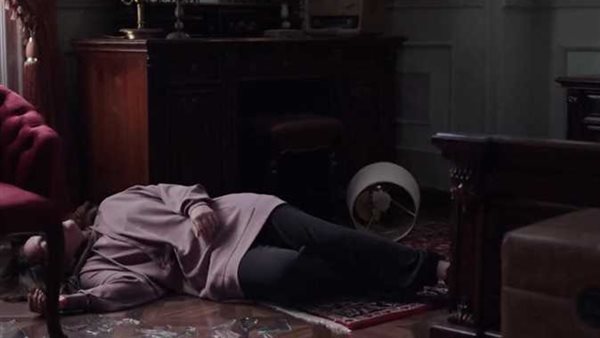 رنا رئيس تتخلص من حياتها في الحلقة 13 بمسلسل "أزمة منتصف العمر"