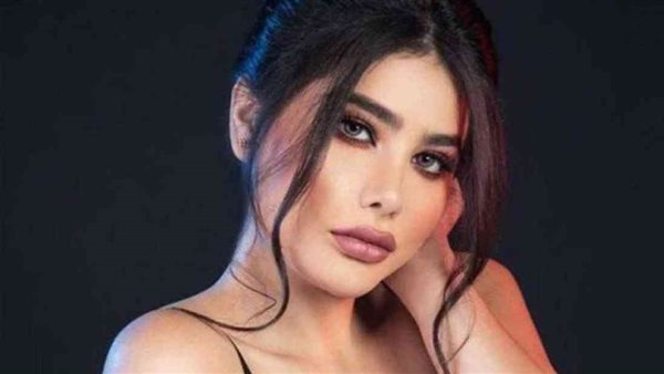 إنجى الخورى