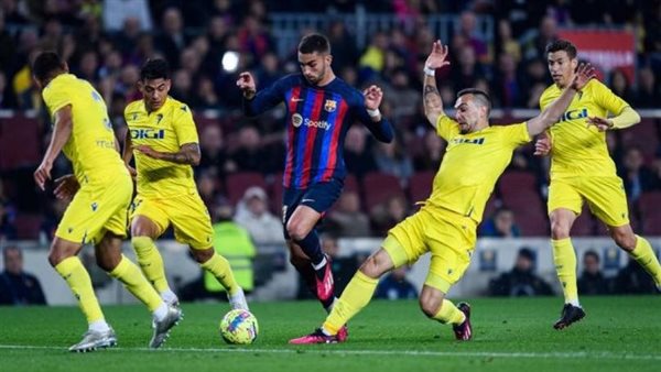 برشلونة وقادش