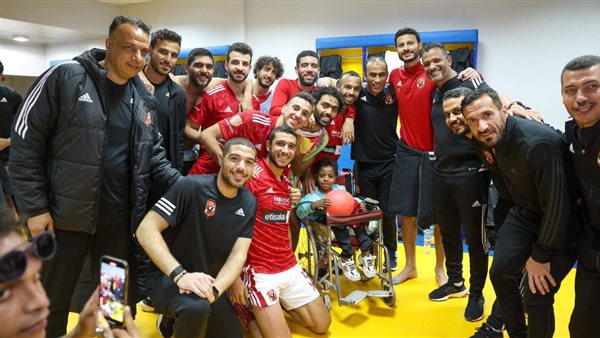 لاعبي الأهلي رفقة