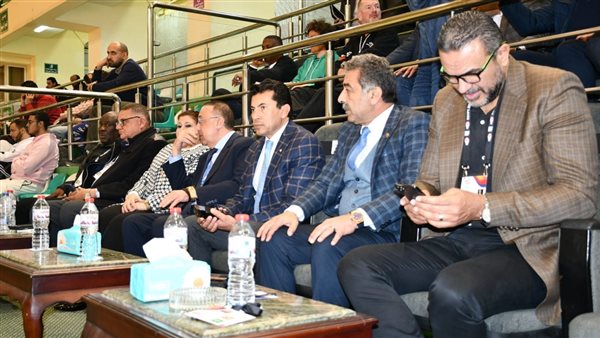 وزير الشباب و الرياضة