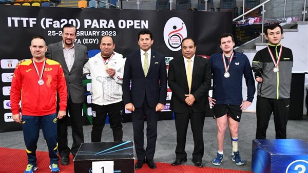 ر أشرف صبحى