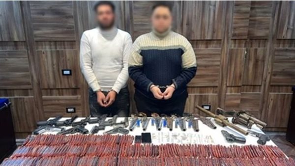 المتهمين والمضبوطات