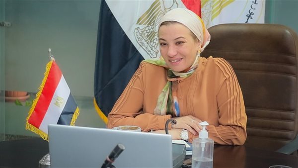 وزيرة البيئة 