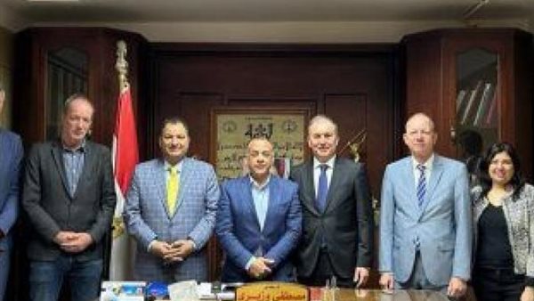  وزير التربية والتعليم