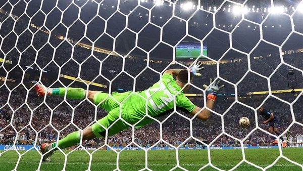  إيميليانو مارتينيز