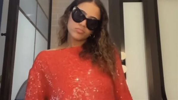 جنا عمرو دياب