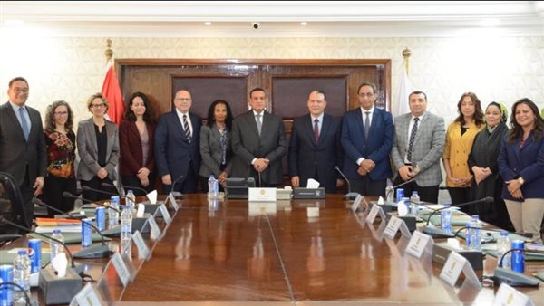 للواء هشام آمنة وزير