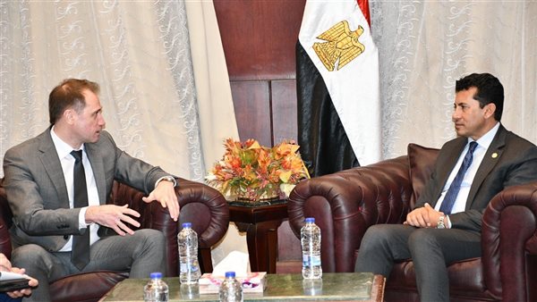 الدكتور اشرف صبحي