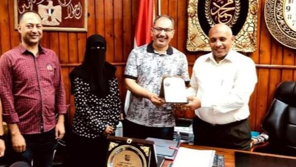  عمرو شحاته وكيل