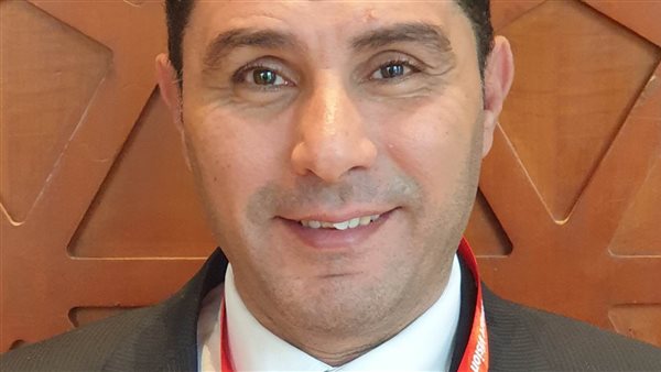 ايمن الزيات 