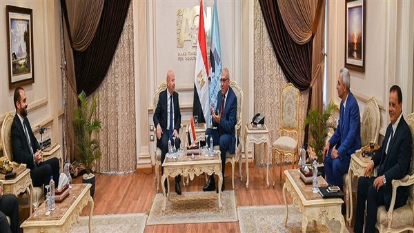 جانب من المباحثات