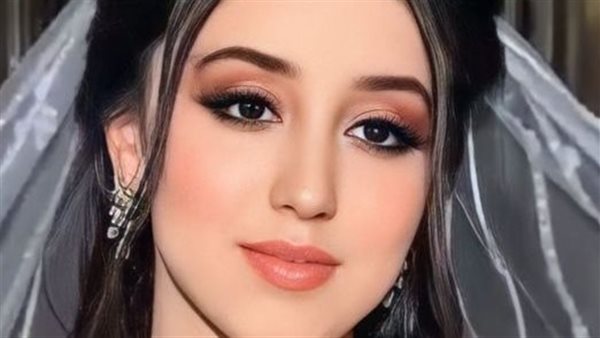 الفتاة الجزائرية