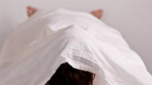 طعنات متفرقة.. مصرع