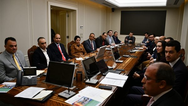 وزير الشباب والرياضة