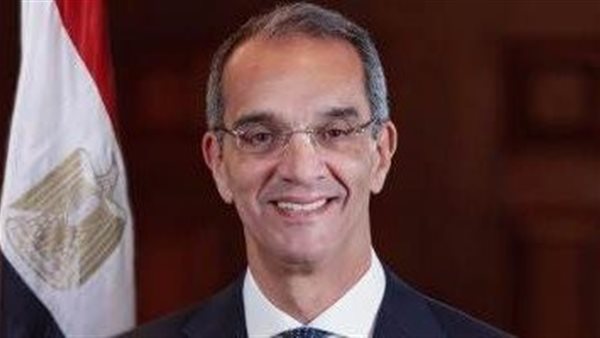 الدكتور عمرو طلعت