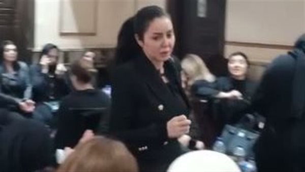 إيناس النجار