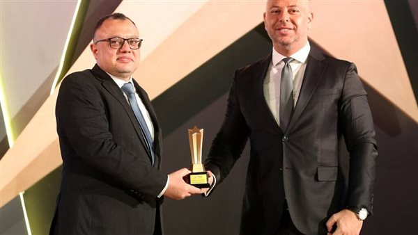 خلال التكريم 