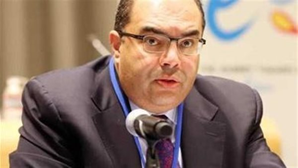 الدكتور محمود محي