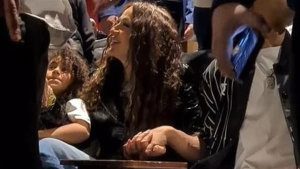 محمد رمضان وزوجته