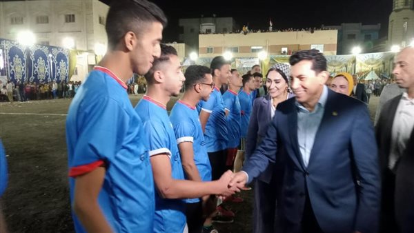 وزير الشباب والرياضة