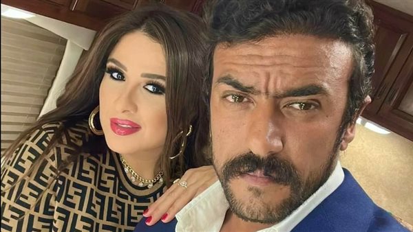 ياسمين عبد العزيز