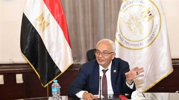 رضا حجازى-وزير التربية