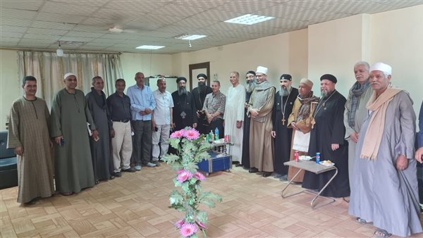 جانب من التهنئة 