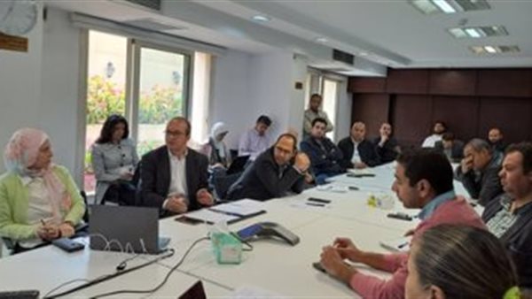 خلال الاجتماع 