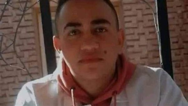 الطالب المصري المتوفى في