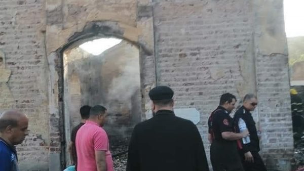 جانب من الحريق 