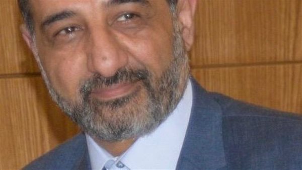 عمرو السمدونى 