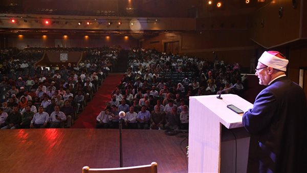 الدكتور شوقي علام