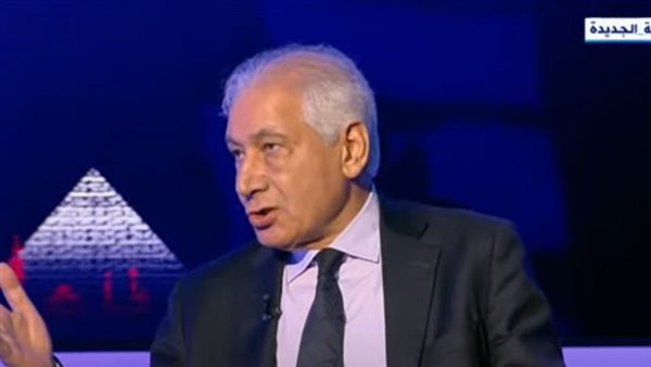 الدكتور أحمد جلال