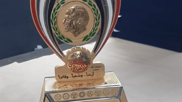 درع عيد العمال 