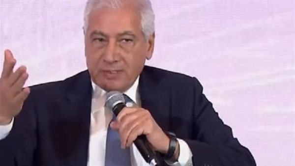 الدكتور أحمد جلال