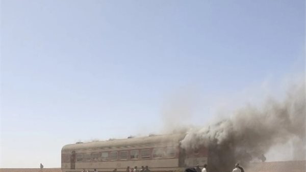 اندلاع حريق في قطار