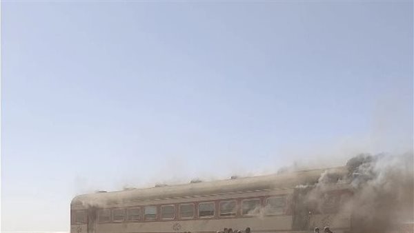 اندلاع حريق في قطار