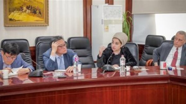 خلال الاجتماع 