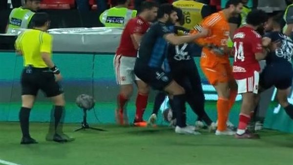 حكام مباراة الأهلي