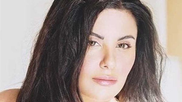  الفنانة دانا حمدان