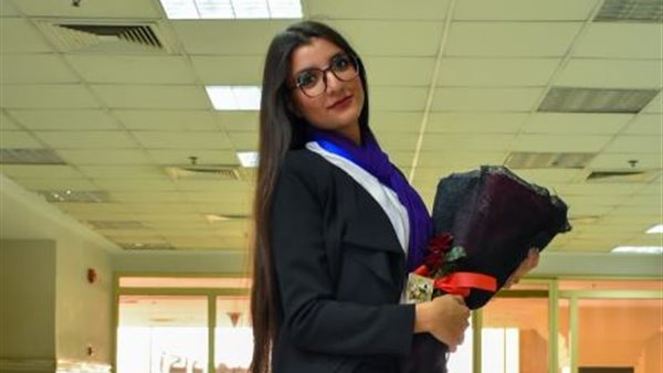 الطالبة رند عصام