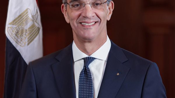  الدكتورعمرو طلعت